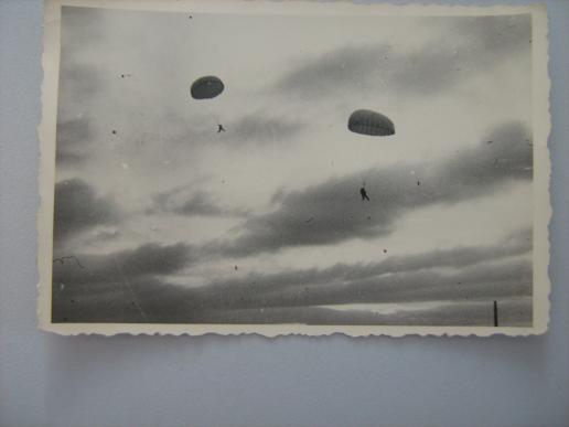 German Paratroopers Snap Shot