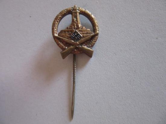 Old Comrades Pin