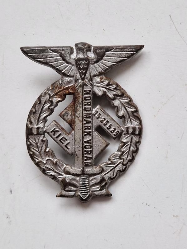 Day Badge