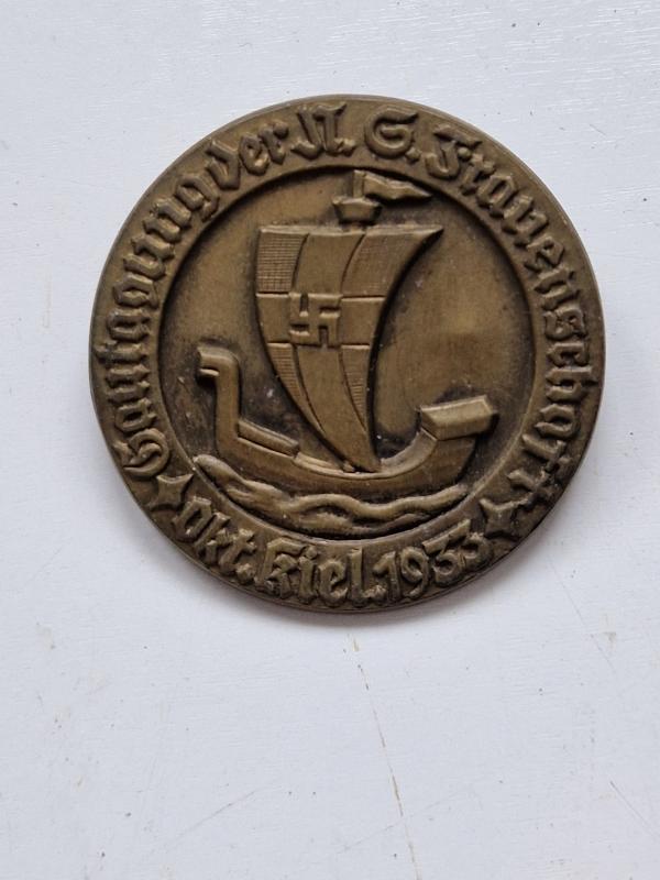Day Badge