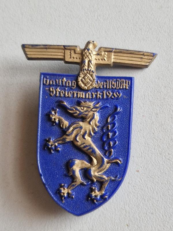 Day Badge