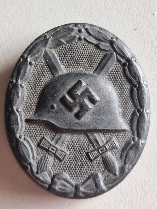 Black Wound Badge