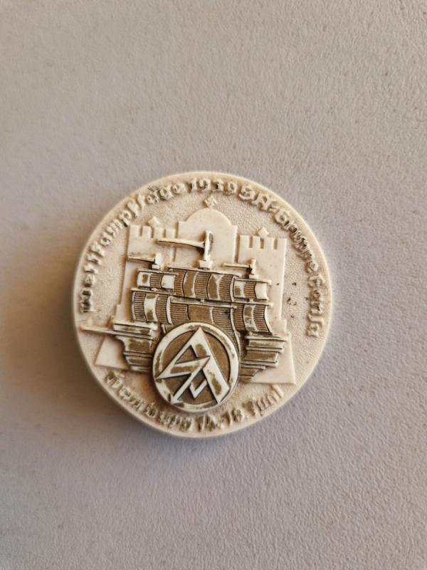 SA Day Badge