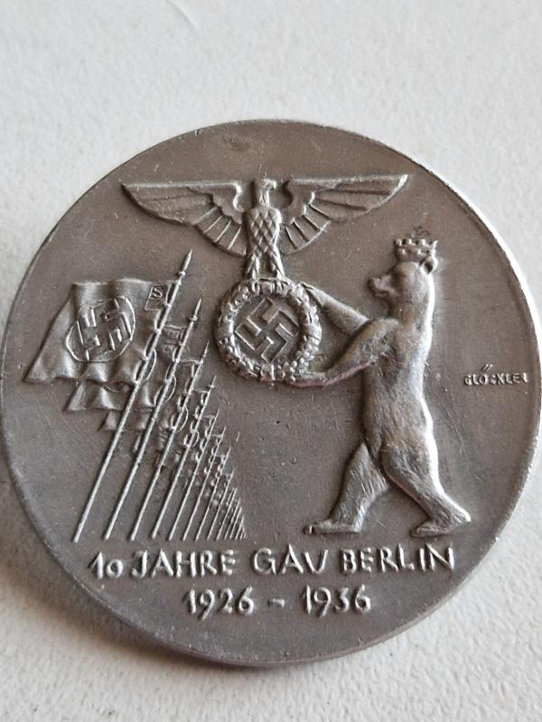 Day Badge