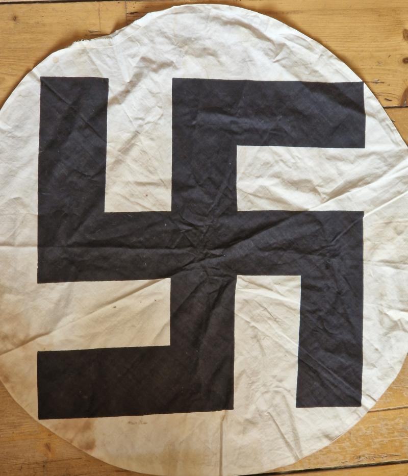 Centre Removed from Flag