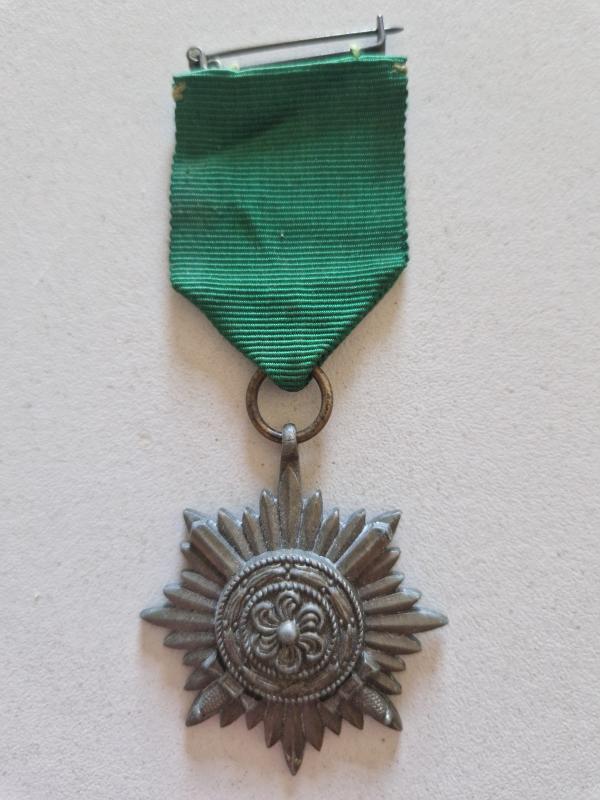 Ostvolk Decoration 2nd Class in Bronze with Swords