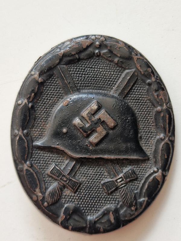 Black Wound Badge
