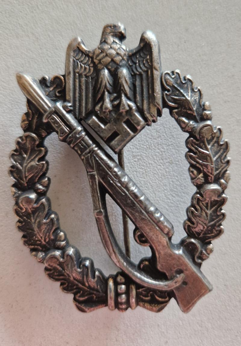 Copy Infantry Assault Badge
