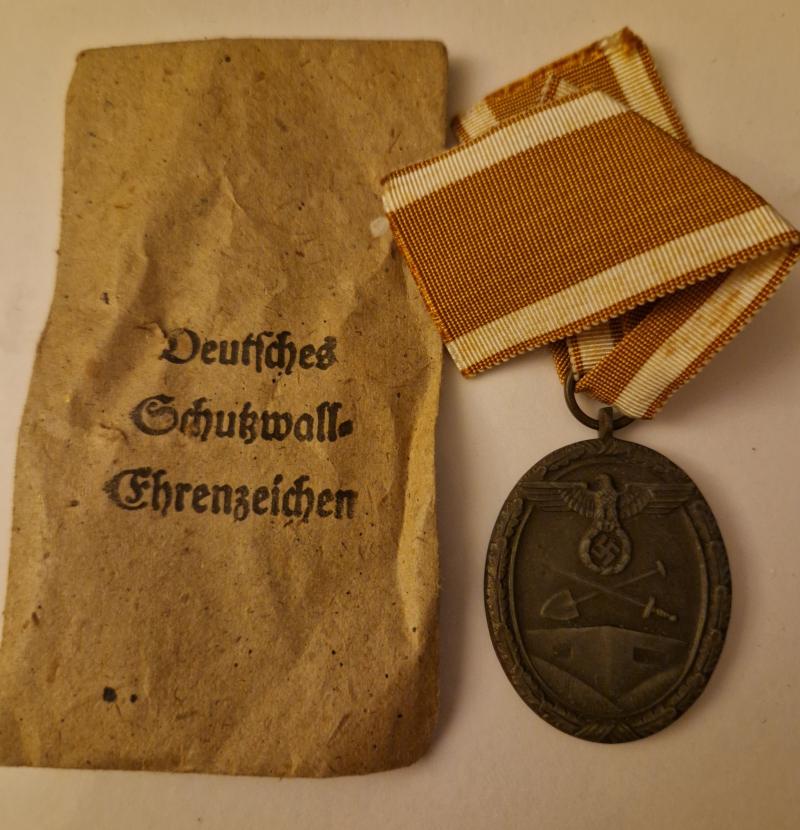 West Wall Medal with Issue Pack.