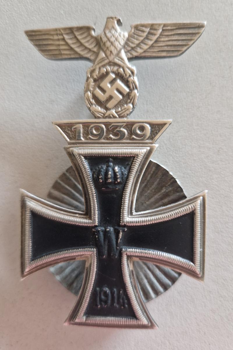 Copy Iron Cross Medal and Bar Combination