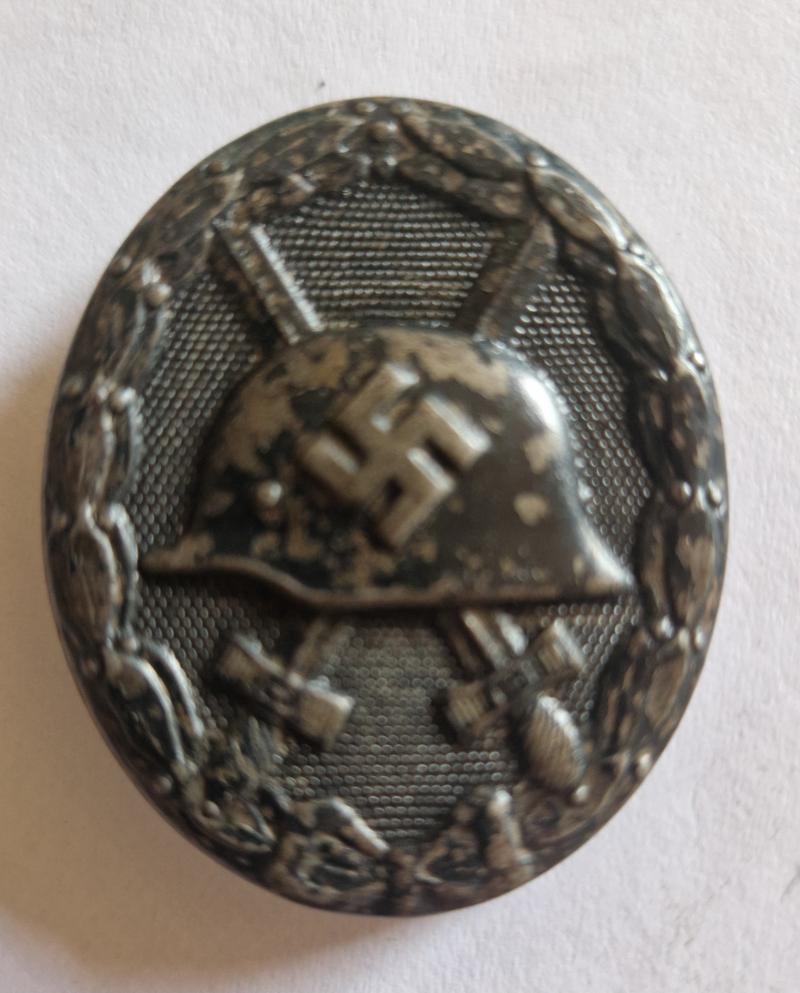 Black Wound Badge