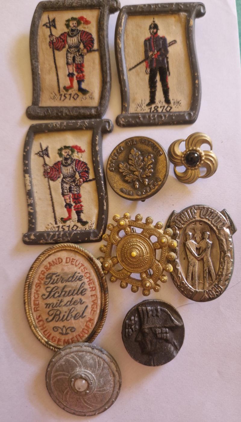 Group of Day Badges