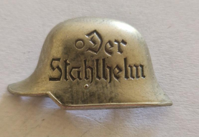 Der Stahelm Badge