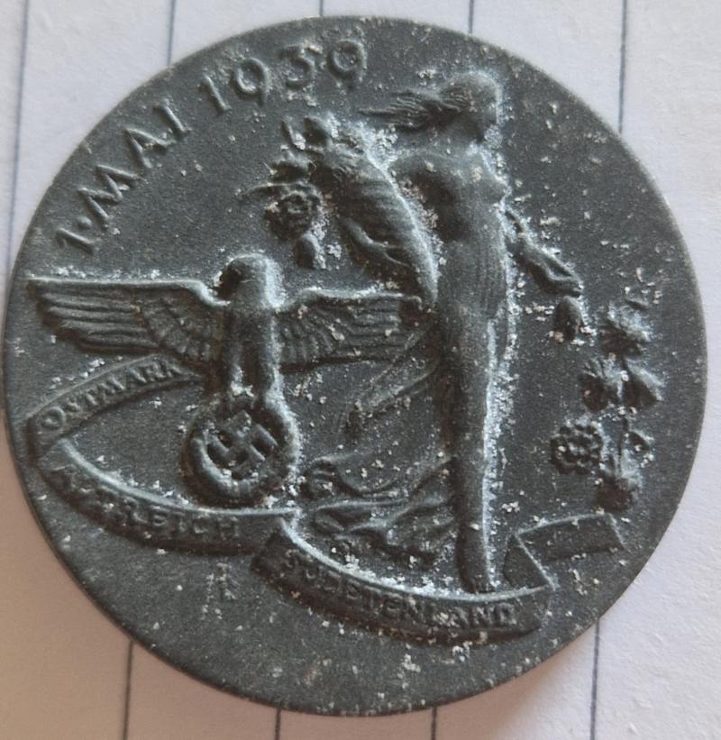 Day Badge