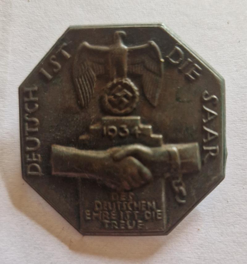 Day Badge