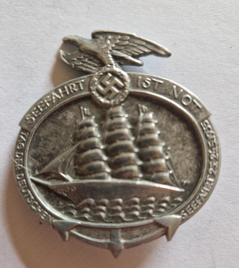 Day Badge