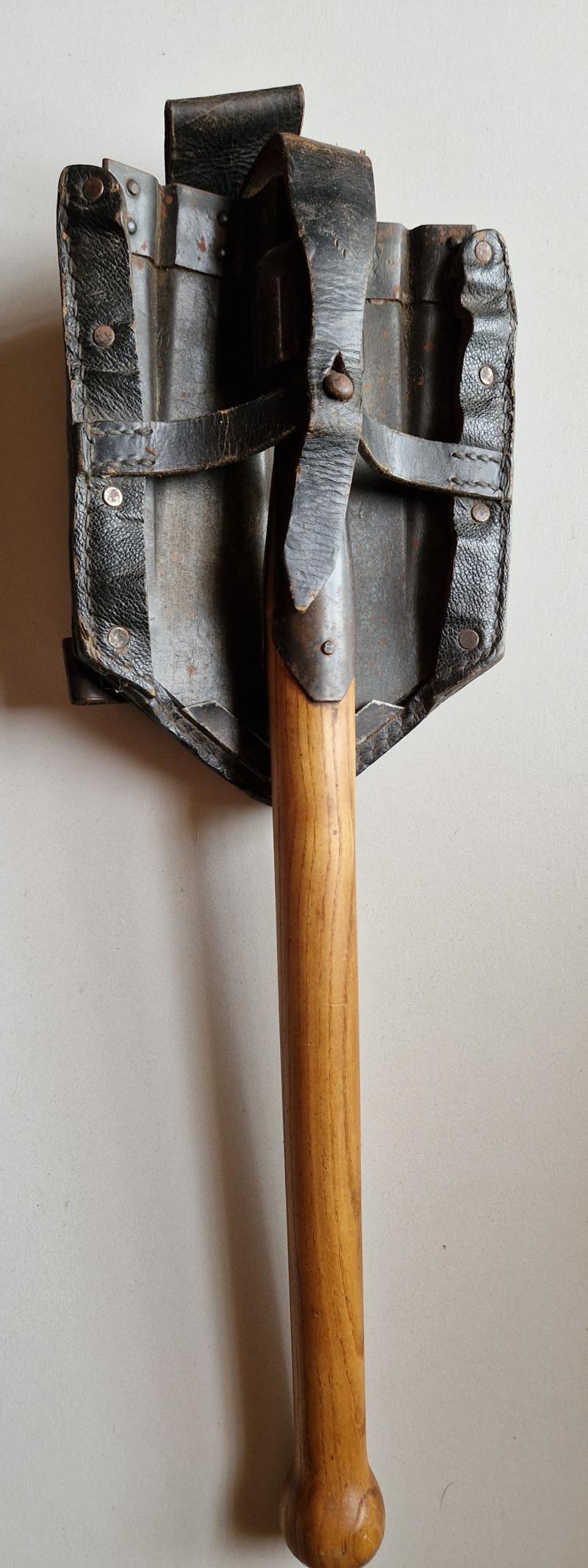 German ww2 Folding E-tool