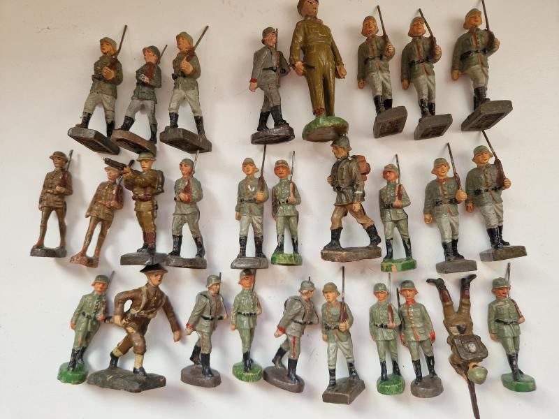 29 Original pre Ww2 German  Toy Soldiers