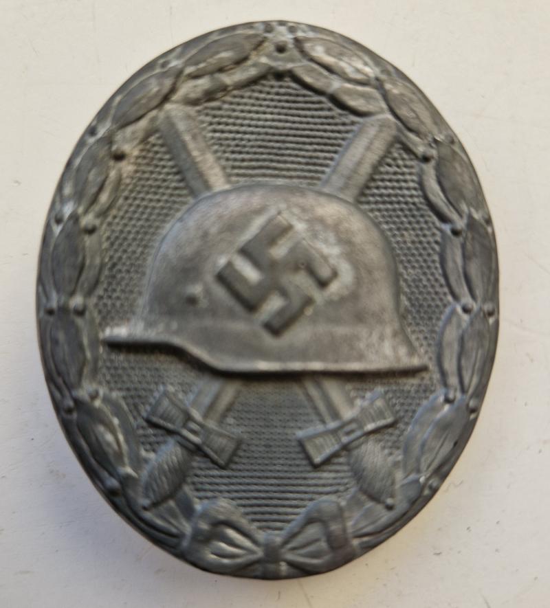 Gold Wound Badge